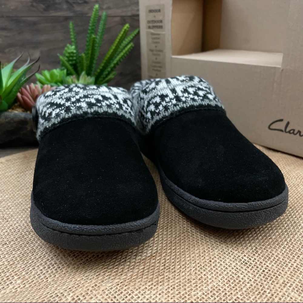 Clarks Knit Cuff Faux Fur Indoor Outdoor Slippers - Picture 5 of 12